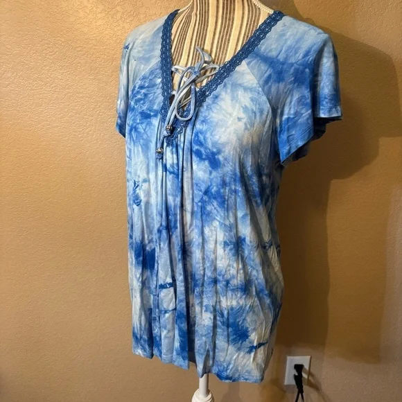 World Unity Top Large Blue White Tie-Dye Tunic Top Lace Trim & Detail Boho - Picture 8 of 15